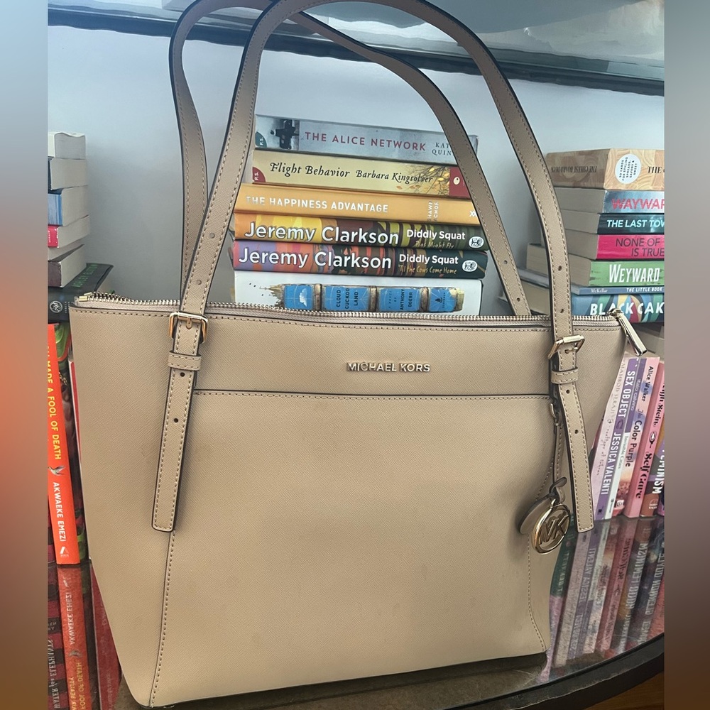 Michael Kors Beige Leather Shoulder Bag